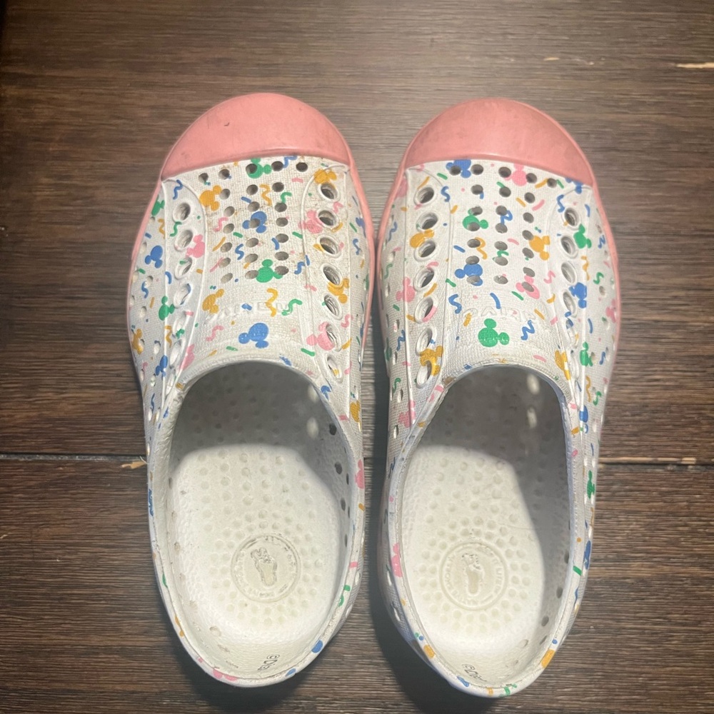Disney x Native Toddler Size 8